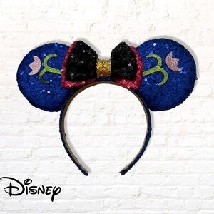Disney Frozen Anna Blue Sequin Minnie Mouse Ears with Black and Gold Bow